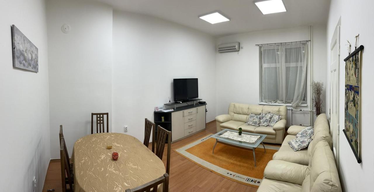 Ata Apartment Скопие Екстериор снимка